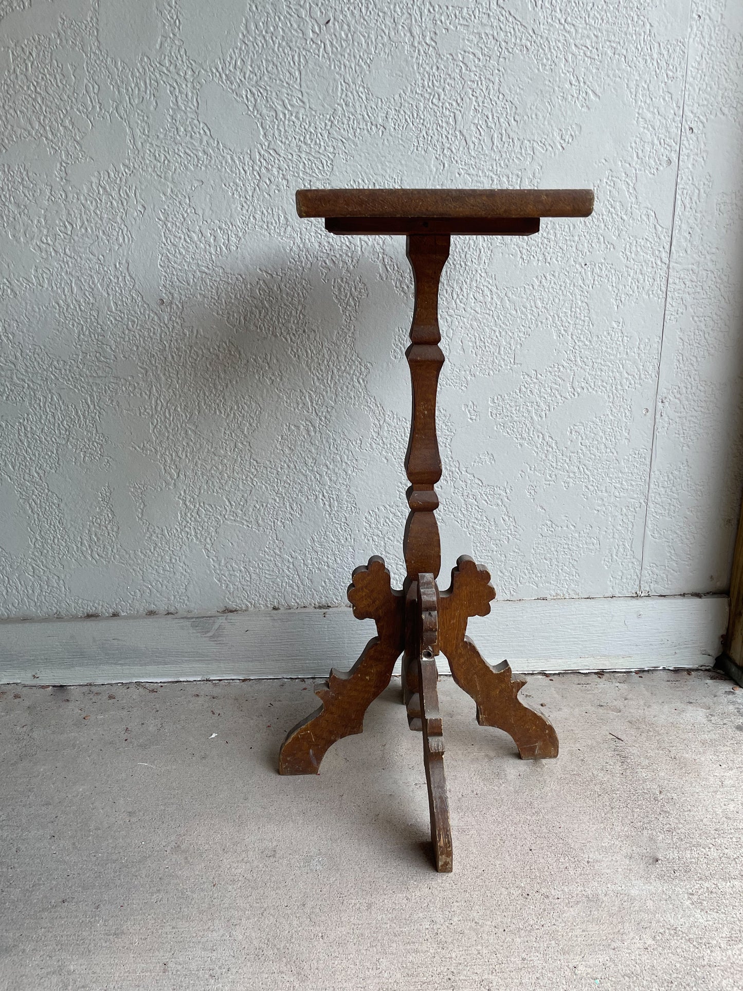 Victorian Pantinaed Plant Stand