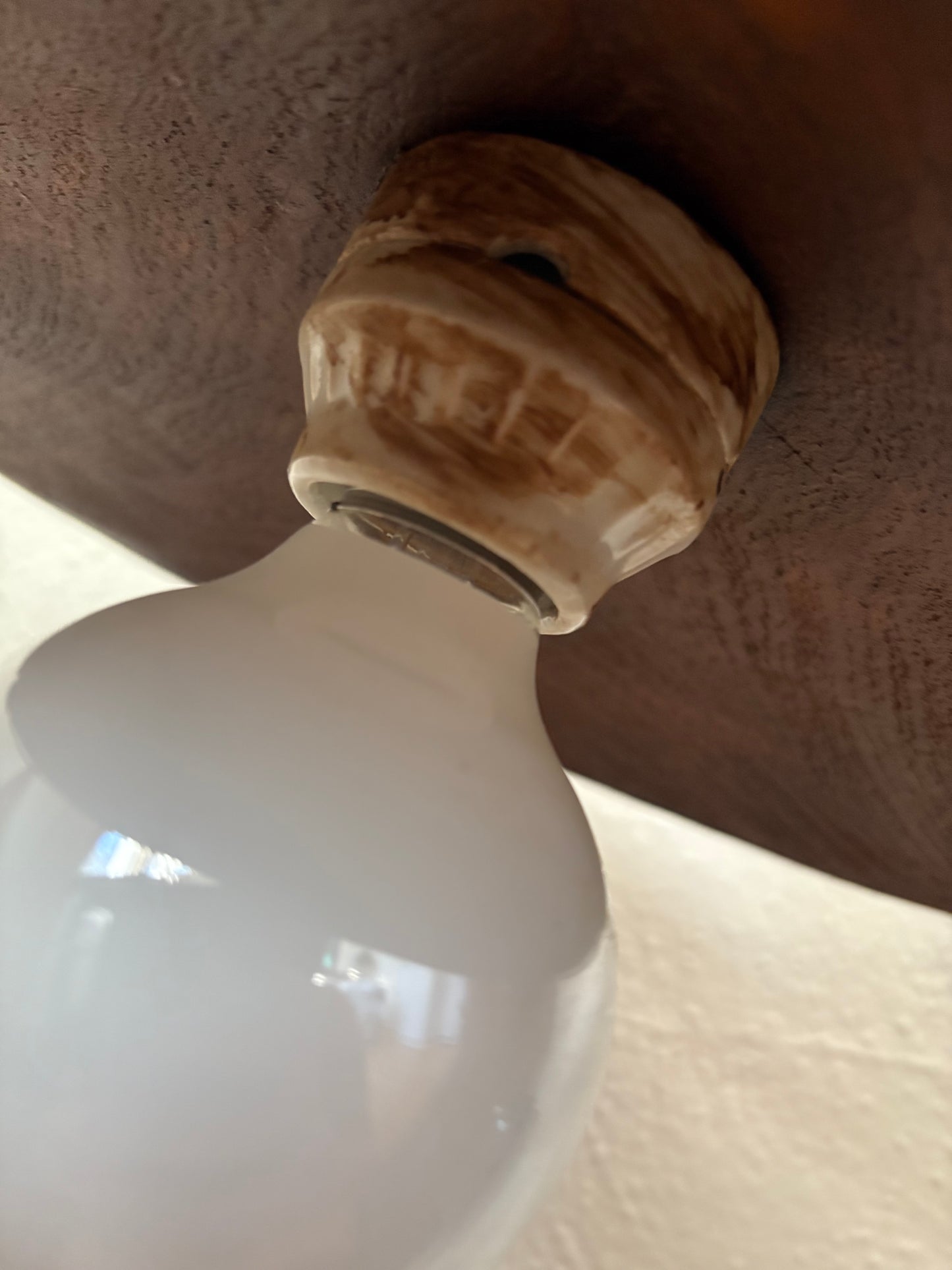 Hobbyist Carved Wood Lamp (FREE SHIPPING)