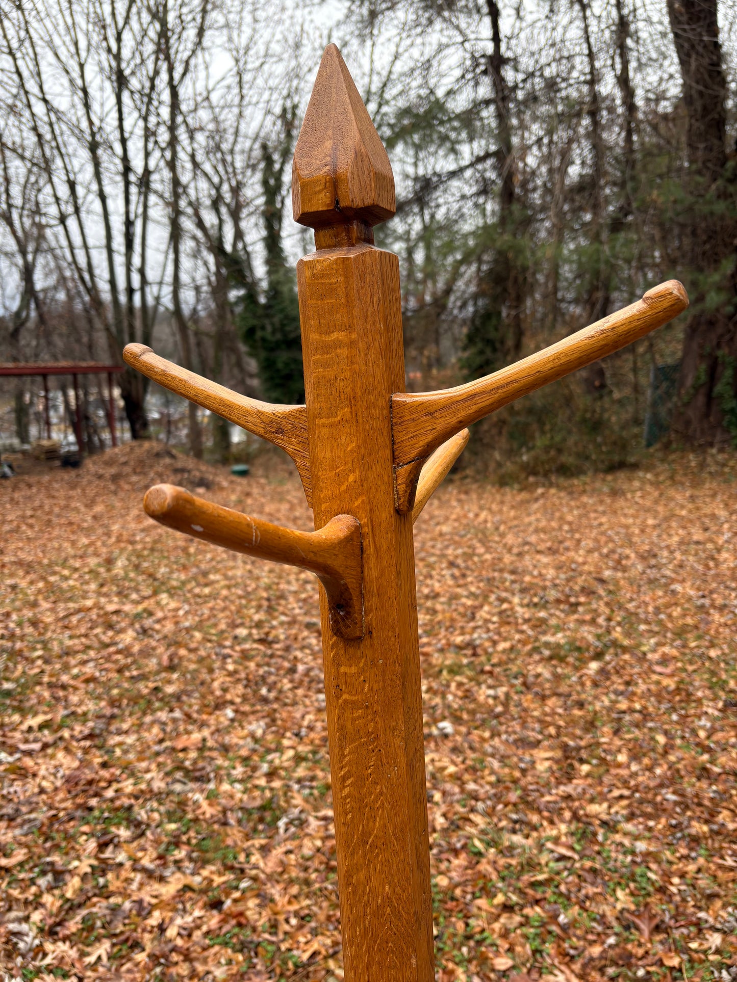 Early 1900s Arts and Crafts Tiger Oak Coat Rack