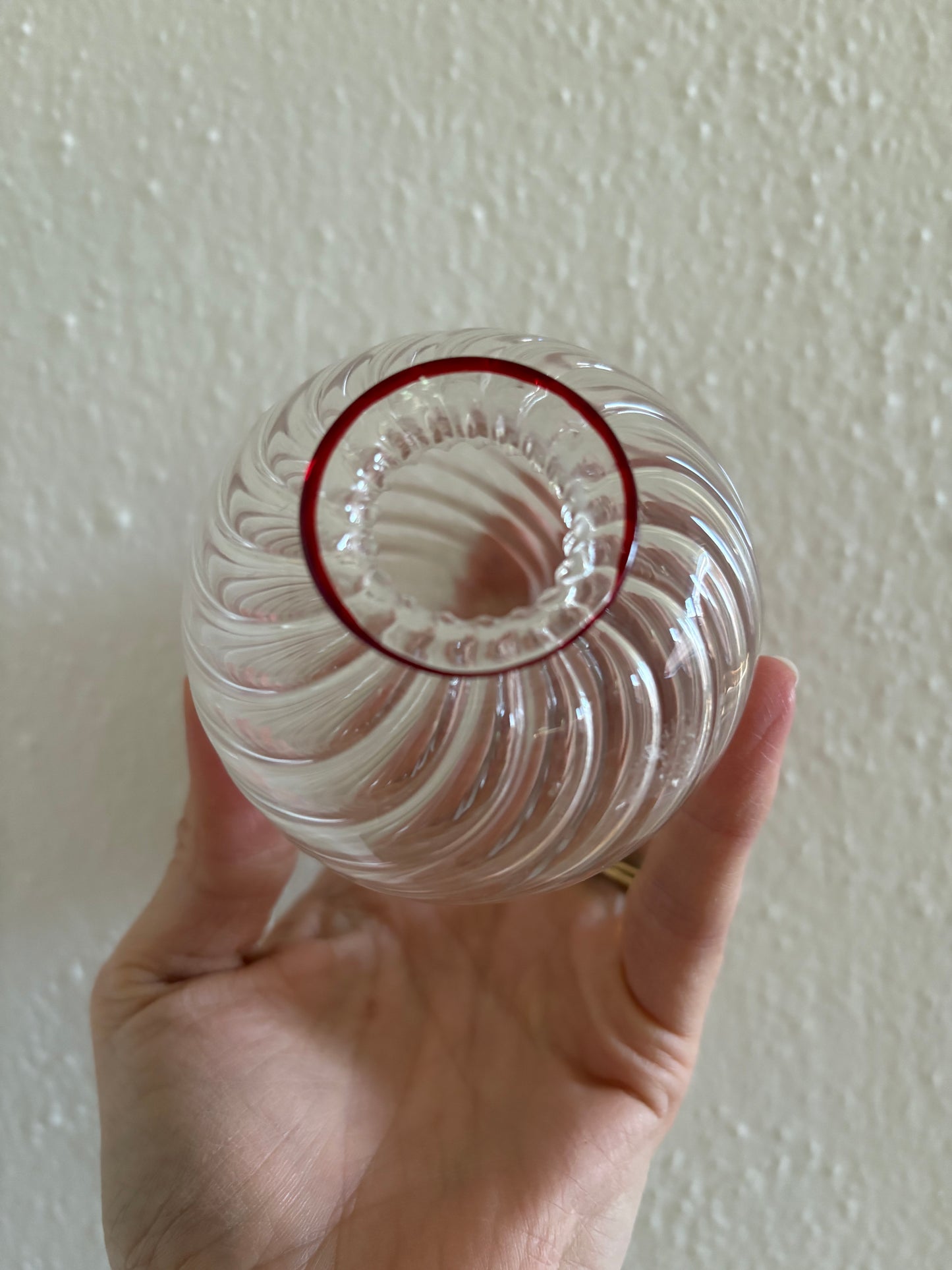 Handblown Spiral Glass Vase (FREE SHIPPING)